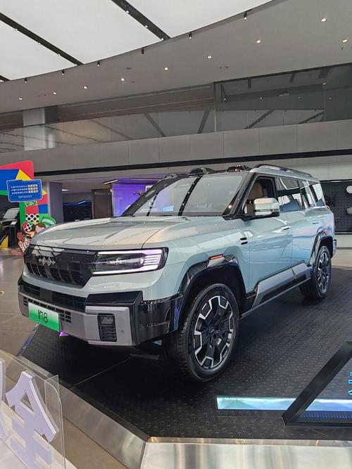 重庆巫山县源维贝企业管理咨询比亚迪方程豹硬派越野的爆款，英菲尼迪35周年与你共成长